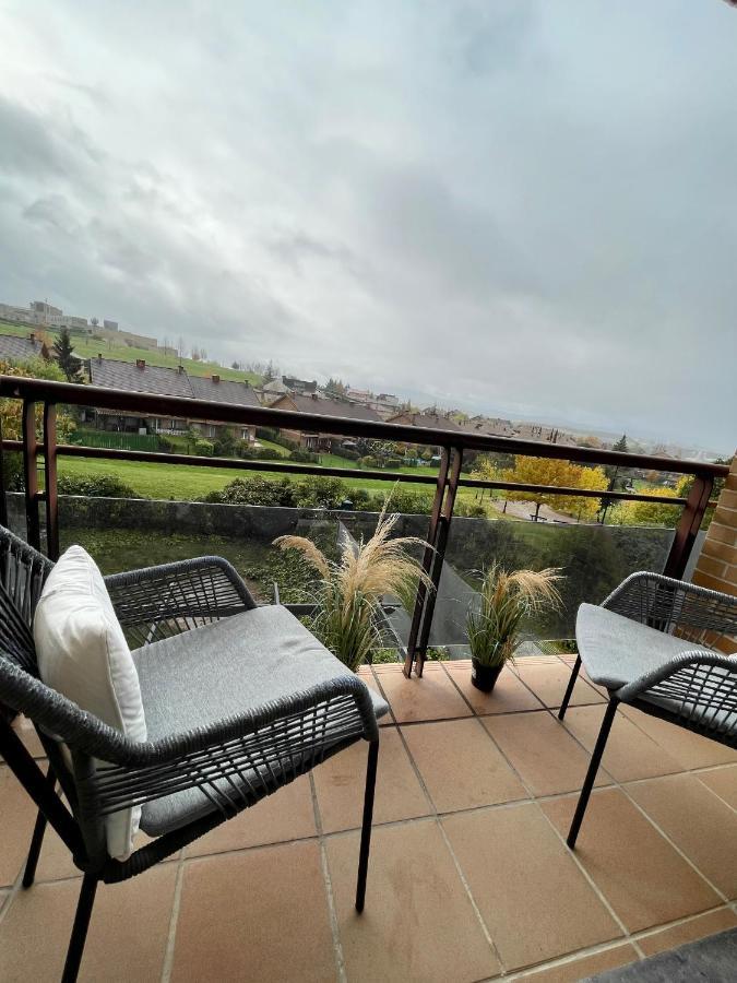 Estilosa Casa Golf Suites Gorraiz Εξωτερικό φωτογραφία
